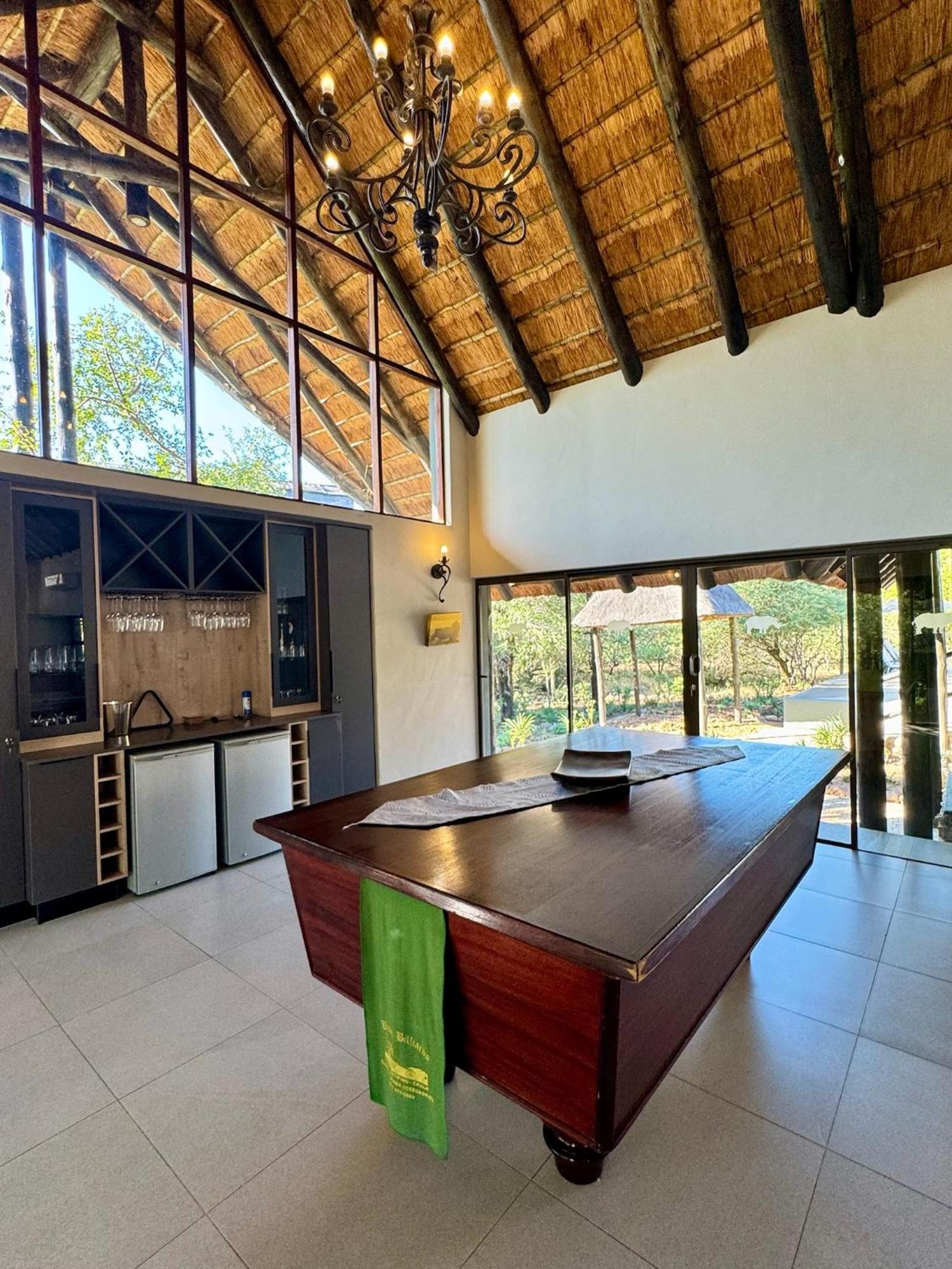 Pangolin Game Lodge - Self Catering, Incl 2 Game Drives Per Day Matlhagame 외부 사진