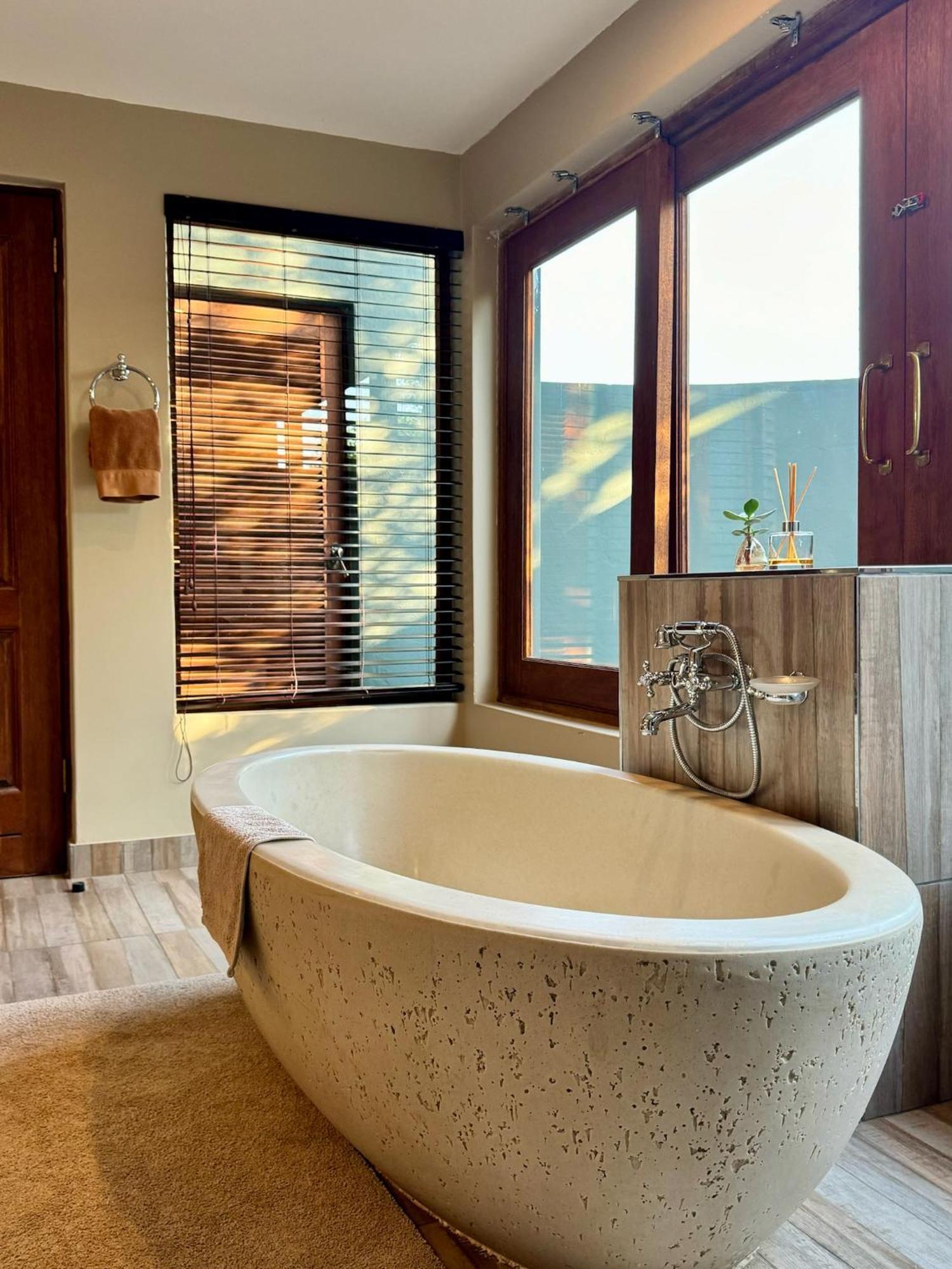 Pangolin Game Lodge - Self Catering, Incl 2 Game Drives Per Day Matlhagame 외부 사진