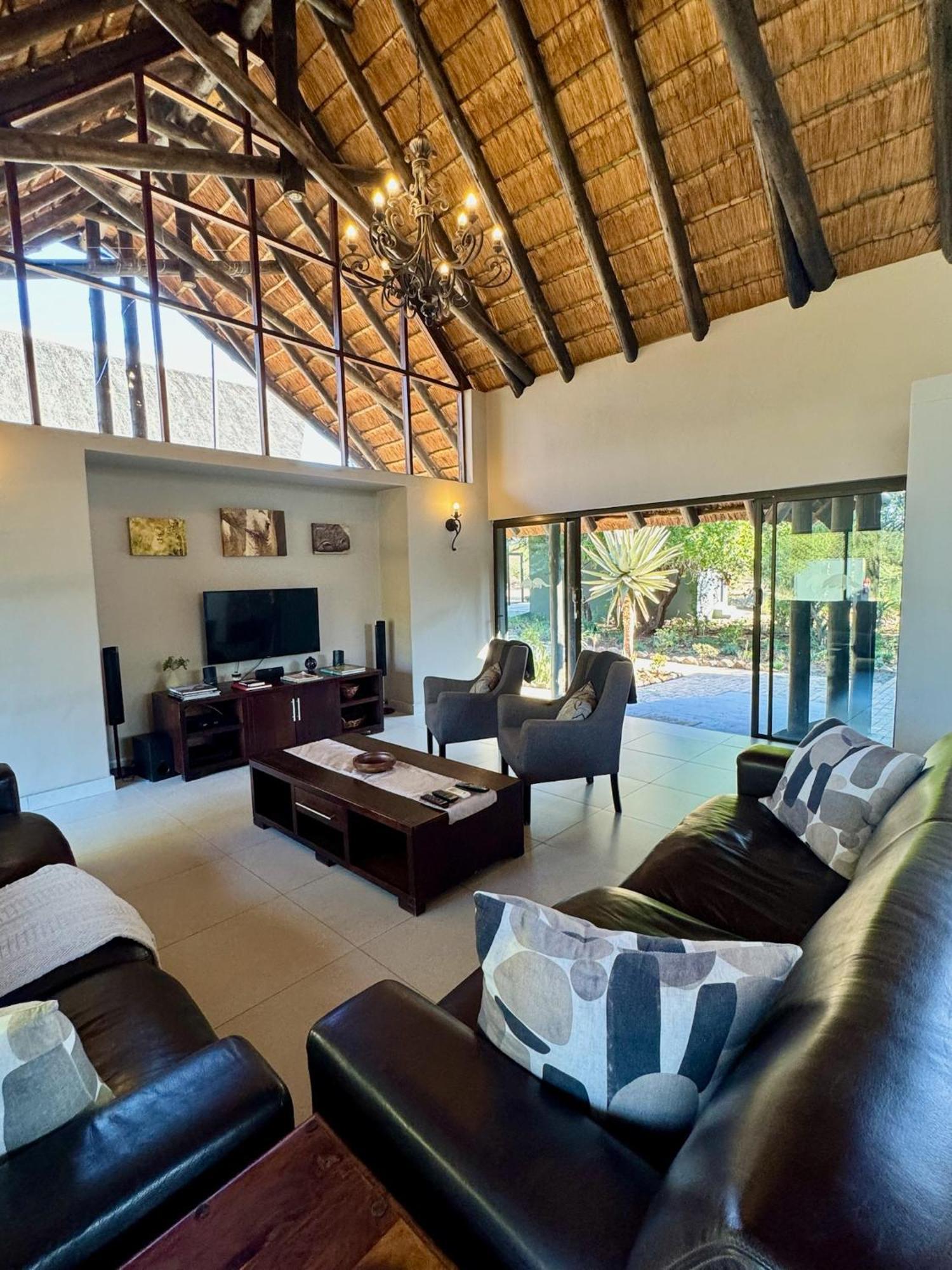 Pangolin Game Lodge - Self Catering, Incl 2 Game Drives Per Day Matlhagame 외부 사진